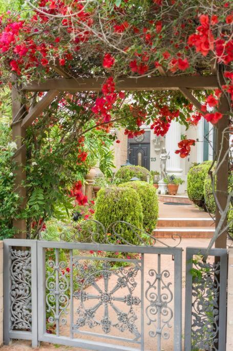 Entire Second Flr - Santa Monica Luxury Los Angeles